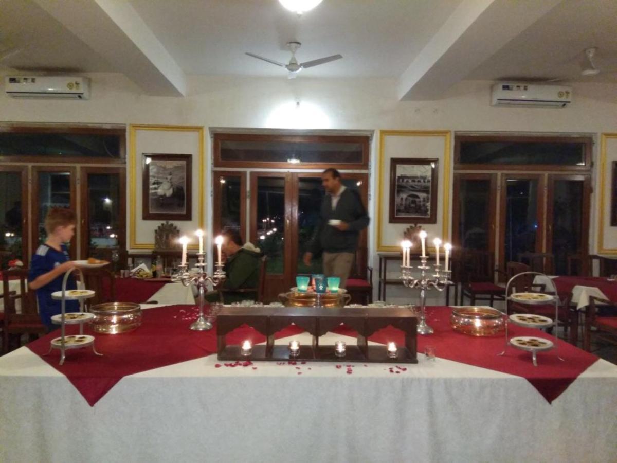 Bhanwar Vilas Palace Karauli Esterno foto