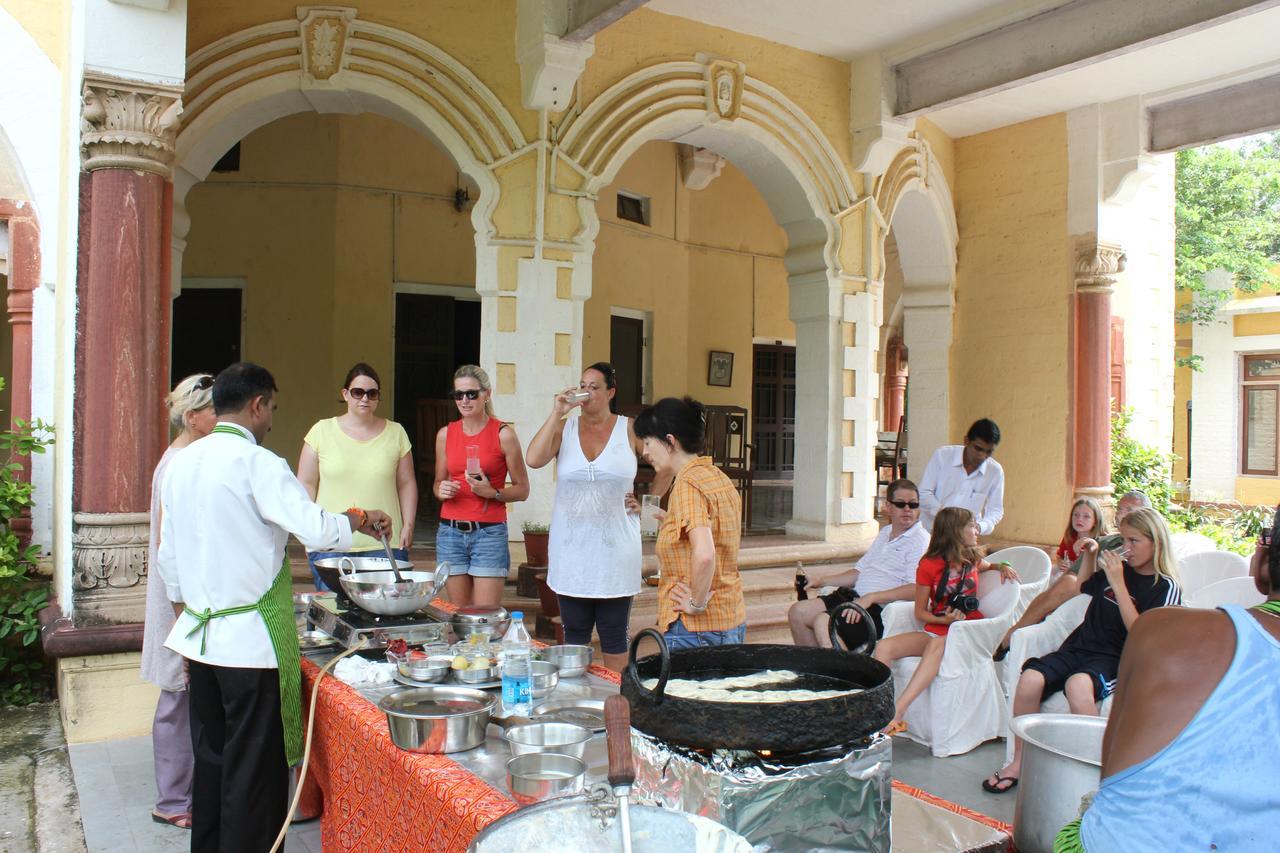 Bhanwar Vilas Palace Karauli Esterno foto